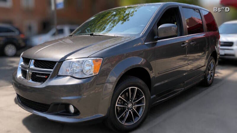 USD 26,  2017 Dodge Grand Caravan SXT,  2017,  Automatic,  25 KM, photo 2