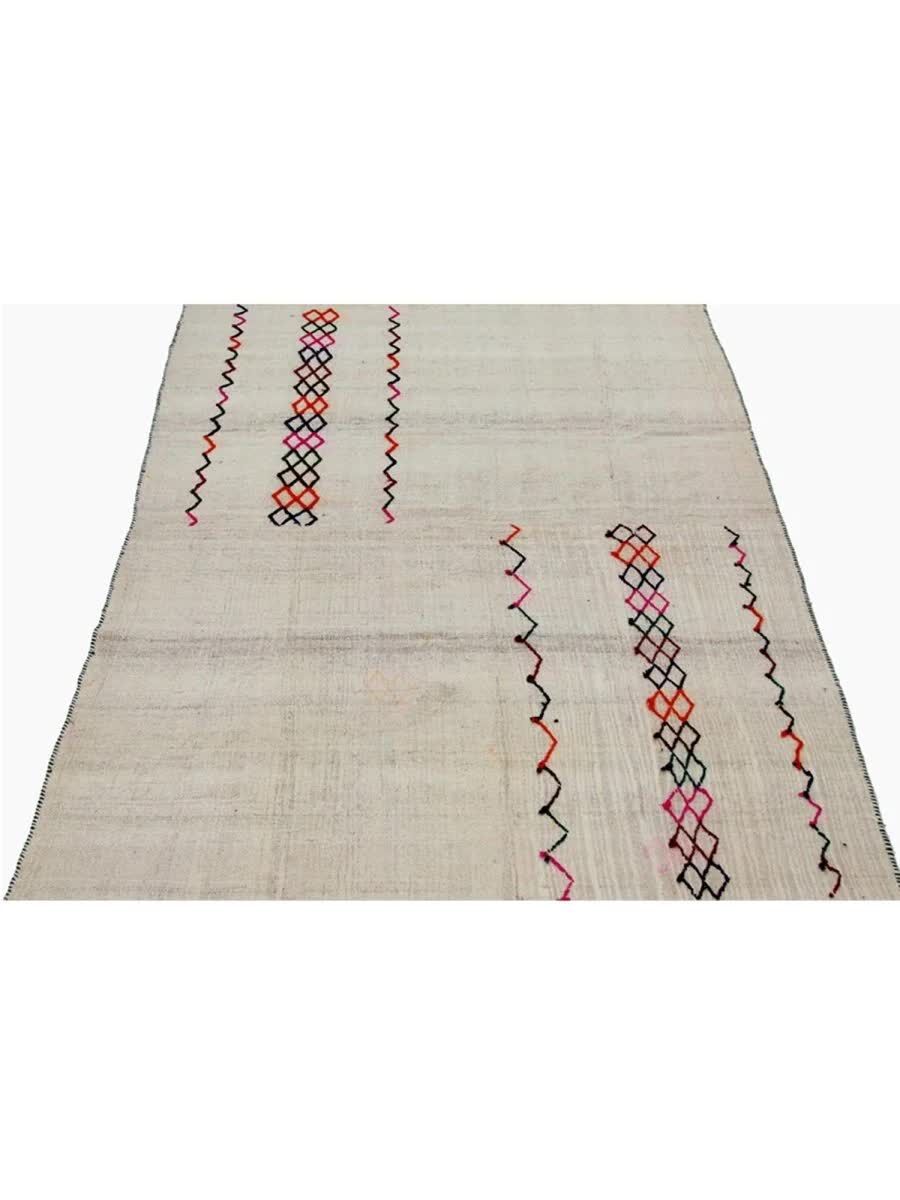 USD 350,  6X8 PERSIAN KILIM AREA RUG photo 2