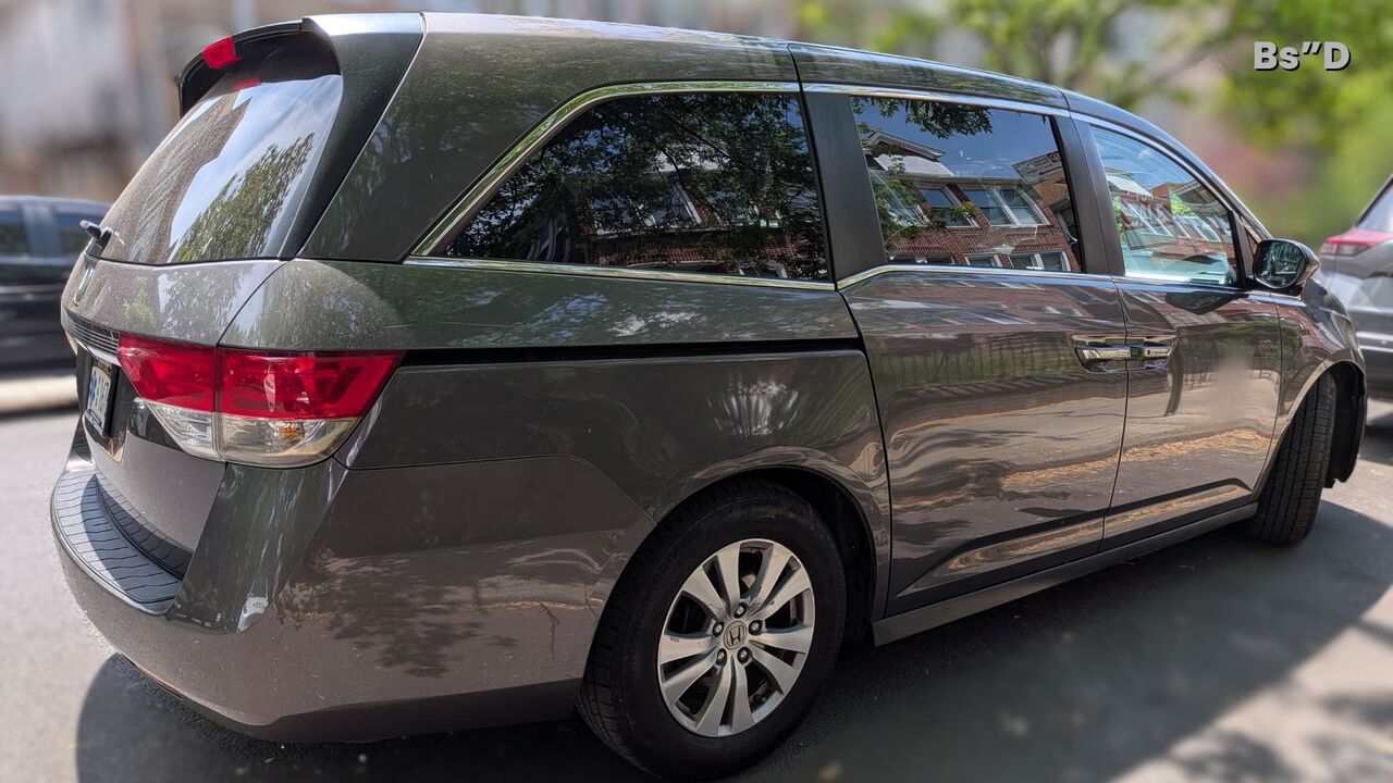 USD 11500,  Honda Odyssey EX – 101K Miles | $11,500,  2016,  Automatic,  101000 KM,   | $11,500 photo 3