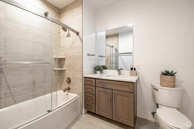 USD 1200/month,  Furnished,  2 BR,  842 Sq. Meter,  Apartment For Rent