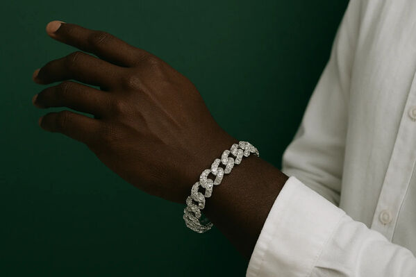 Diamond Tennis Bracelets & Gold Bracelets For Men And Women photo 1
