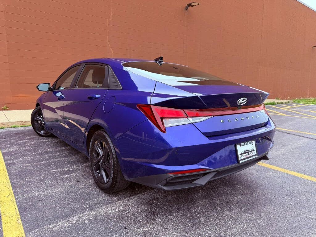 Hyundai elantra for sale photo 3