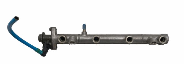1999-2001 KIA SEPHIA FUEL INJECTOR W/ RAIL OEM, 322-60674 - PAK AUTO PARTS & SALES INC