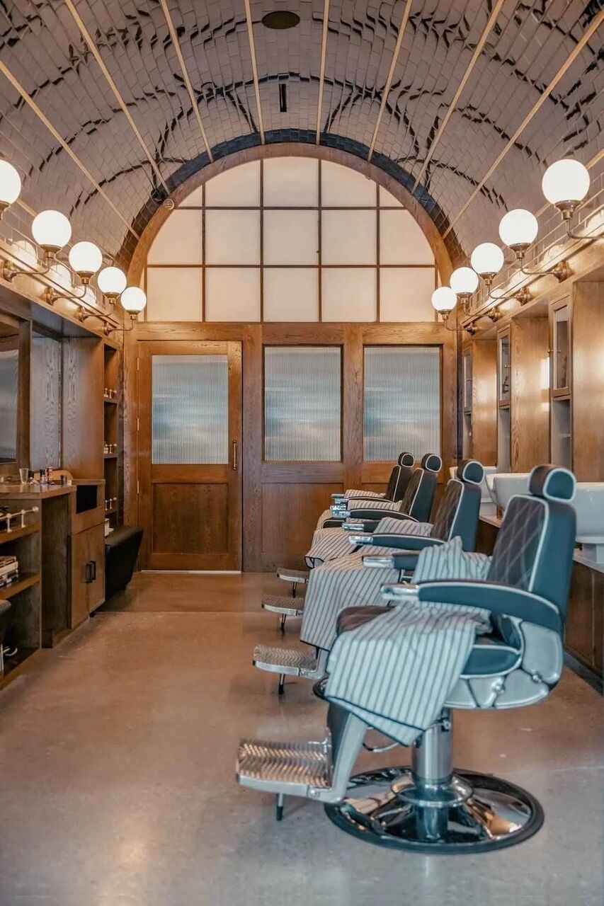 Mr. Winston's - Highland Park Barbershop photo 2